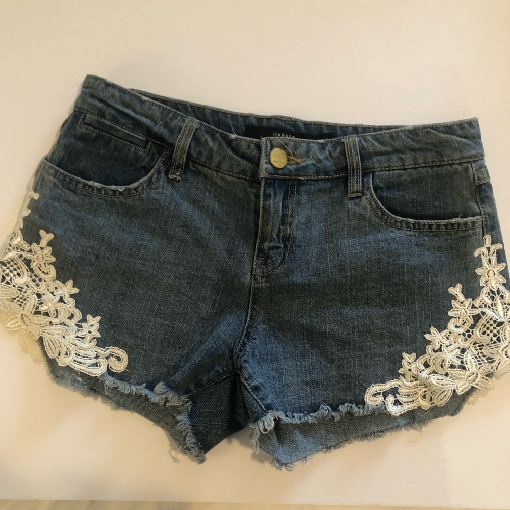 Jean shorts with lace detail